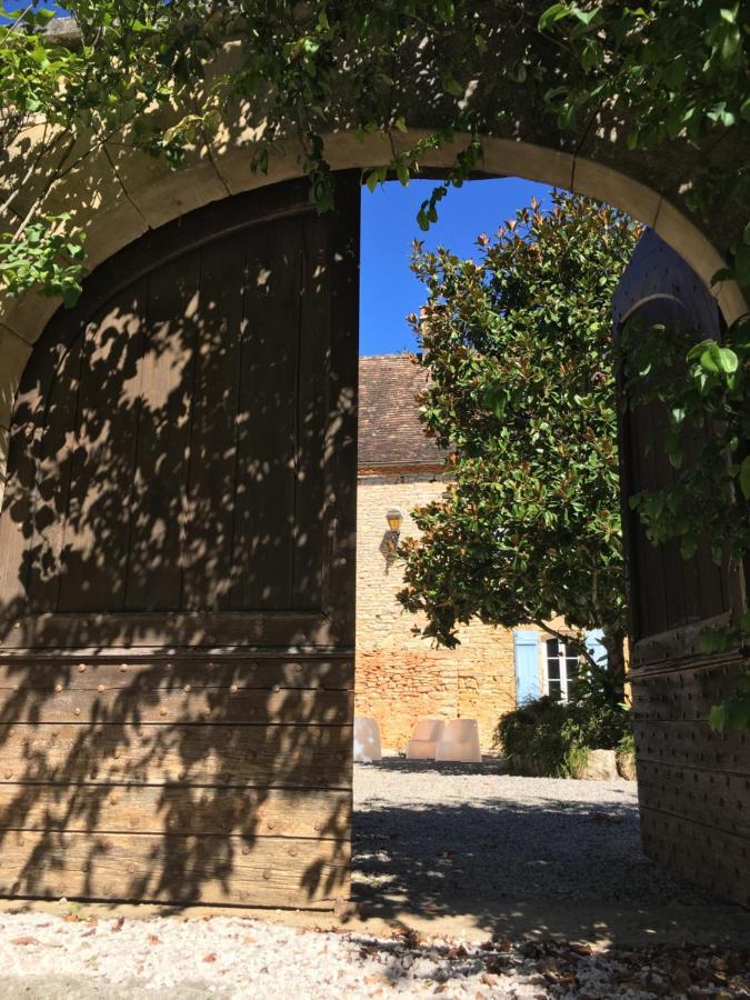 Gîte Dordogne Périgord Hautefort Extérieur photo