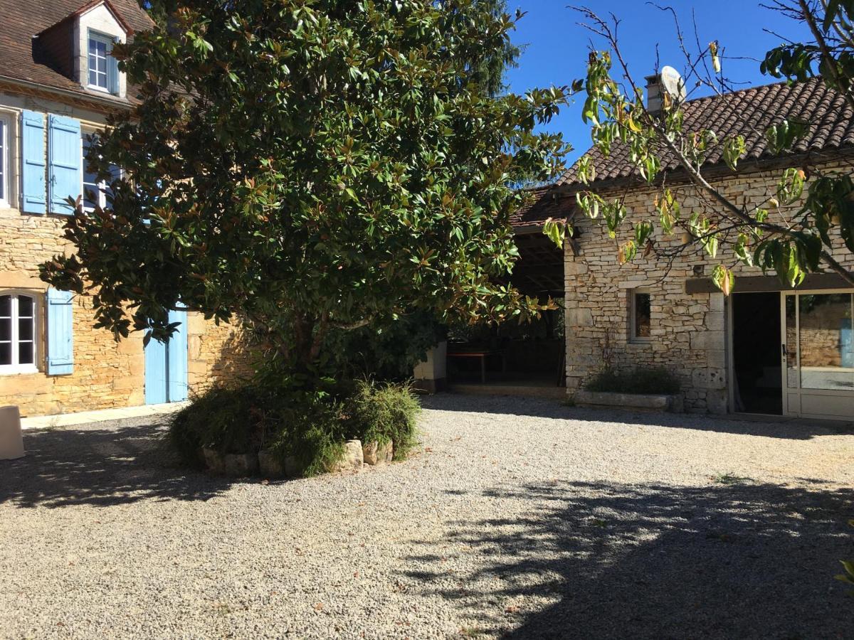 Gîte Dordogne Périgord Hautefort Extérieur photo